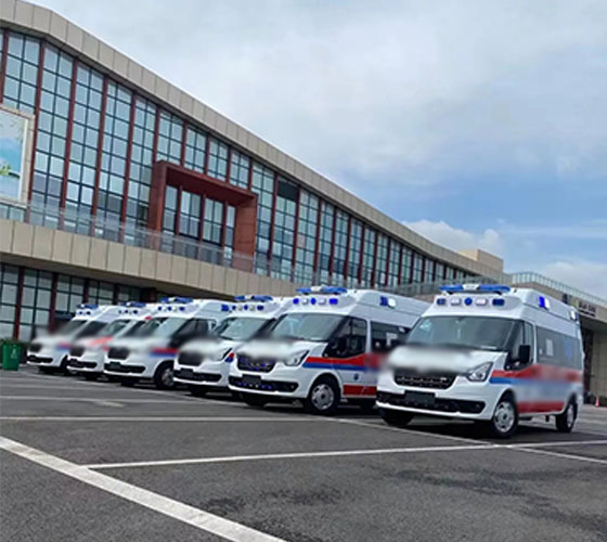 贡山服务车队展示